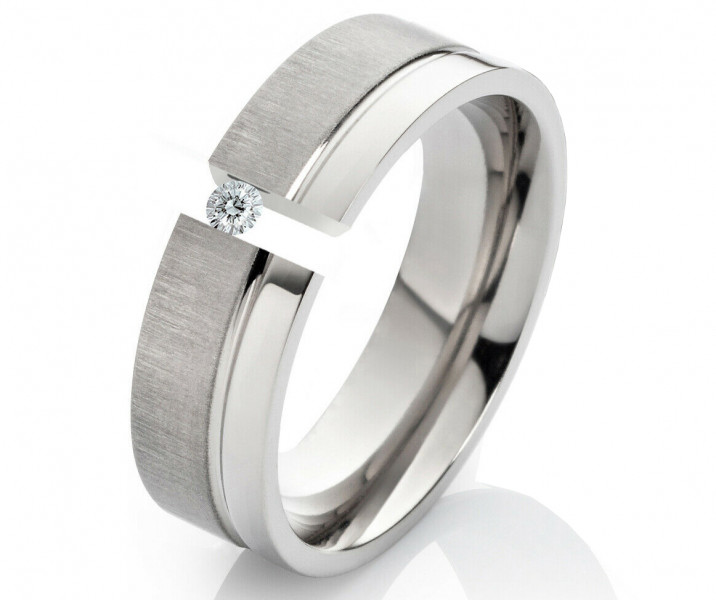 Damenring Titanring DT031 mit Zirkonia und Gravur